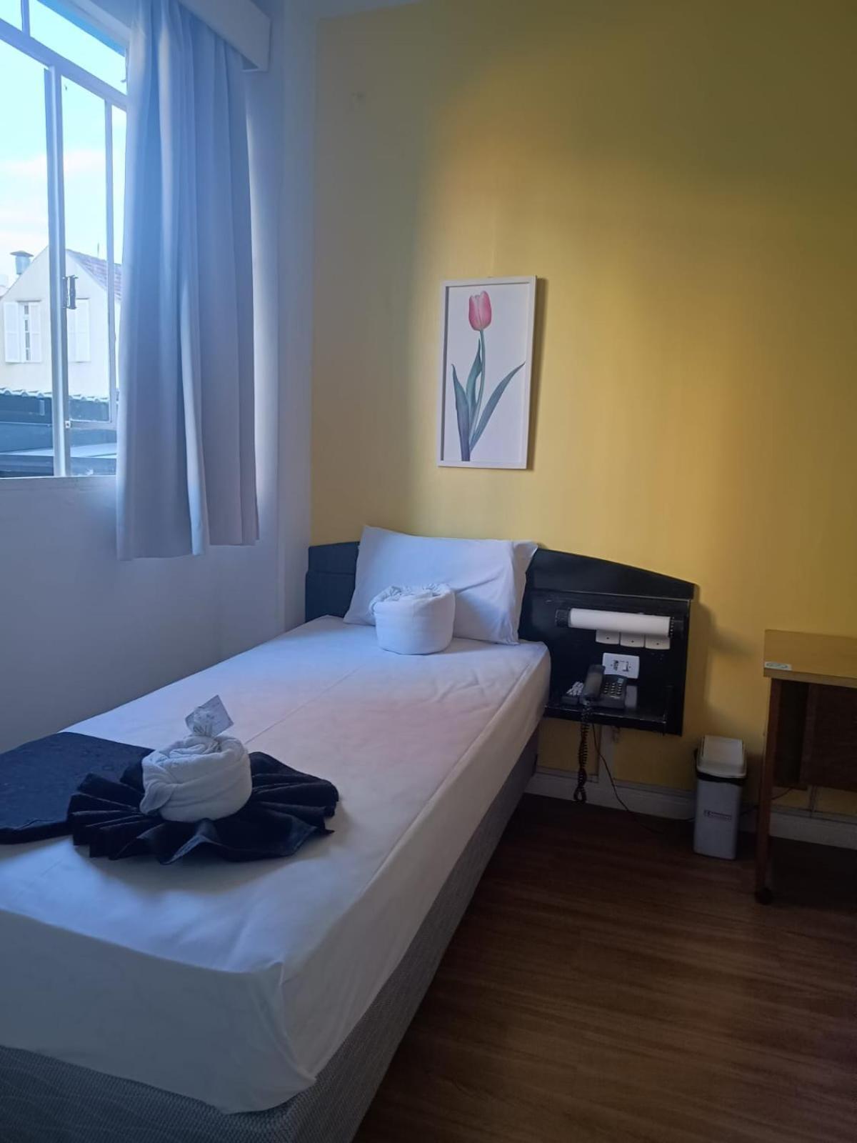 Hotel Blumenau Centro Curitiba Buitenkant foto